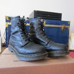Dr. Martens 1460 UK 6